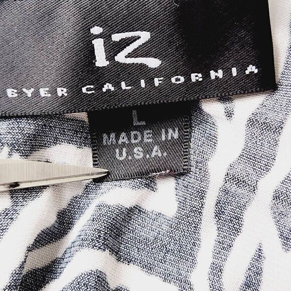 IZ Byer California knit print blouse black white Size Large - Picture 5 of 6